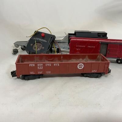 -265- TRAINS | 1950â€™s American Flyer Mixed Train Cars