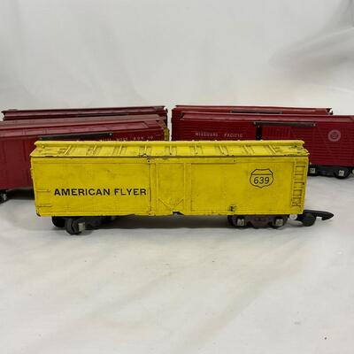 -266- TRAINS | 1950â€™s American Flyer Box Cars
