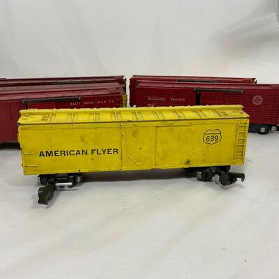 -266- TRAINS | 1950â€™s American Flyer Box Cars