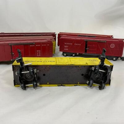 -266- TRAINS | 1950â€™s American Flyer Box Cars