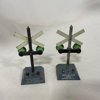 -271- TRAINS | Vintage Model Rail Road Crossing