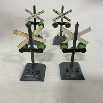 -271- TRAINS | Vintage Model Rail Road Crossing