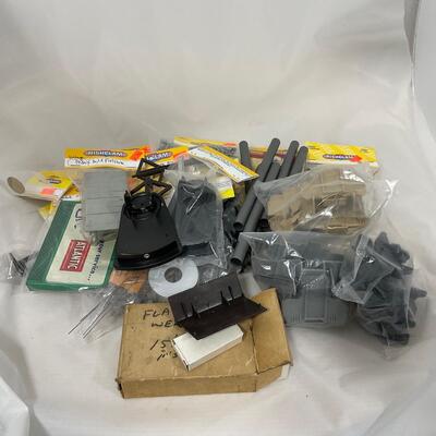 -274- TRAINS | Model Rail Road Accessories and Scenery