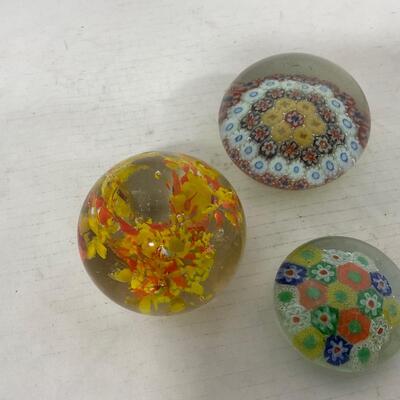 -286- VINTAGE | Glass Paper Weights