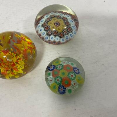 -286- VINTAGE | Glass Paper Weights