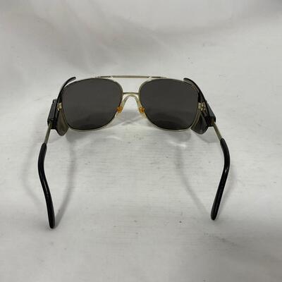 -289- VINTAGE | Mixed Group of Glass and Sunglasses