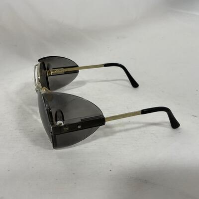 -289- VINTAGE | Mixed Group of Glass and Sunglasses