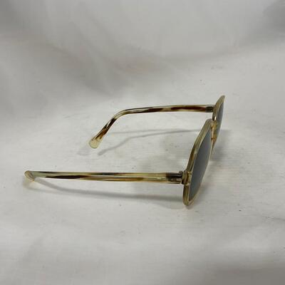 -289- VINTAGE | Mixed Group of Glass and Sunglasses