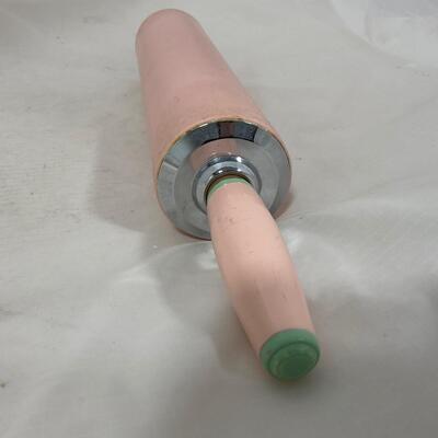 -290- VINTAGE | Mid Century Pink Rolling Pin