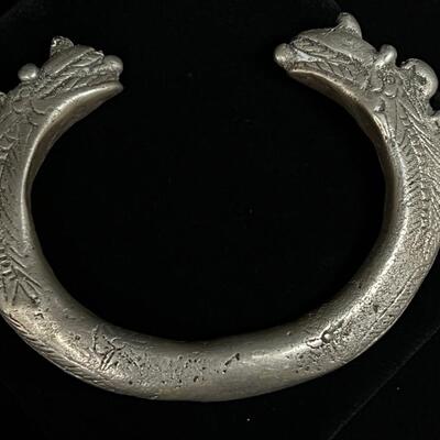 Rare Ethnic Chinese Dragon Bracelet in cultural silver