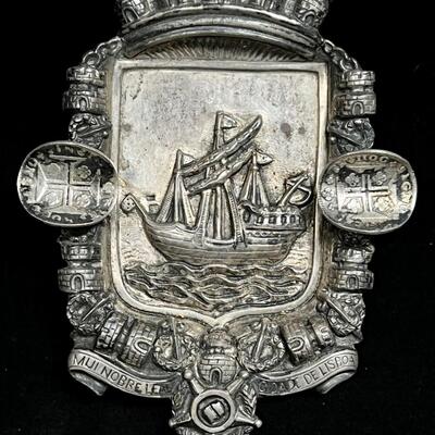 Sterling Silver Hallmarked commemorative Lisbon Portugal pen rest