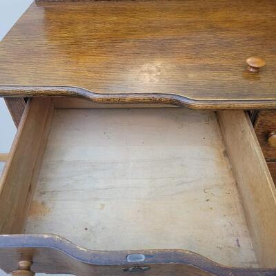 ANTIQUE TIGER OAK DRESSER W/ ATTACHED MIRROR