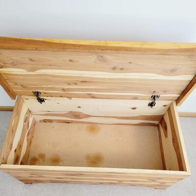 VINTAGE CEDAR CHEST