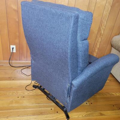 BEST HONE FURNISHINGS PETITE ELECTRIC LIFT RECLINER