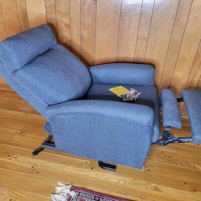 BEST HONE FURNISHINGS PETITE ELECTRIC LIFT RECLINER