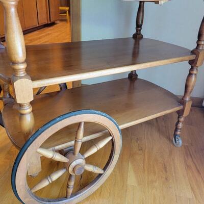 BEAUTIFUL WOOD VINTAGE TEA CART