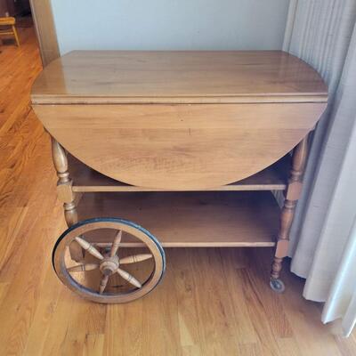 BEAUTIFUL WOOD VINTAGE TEA CART