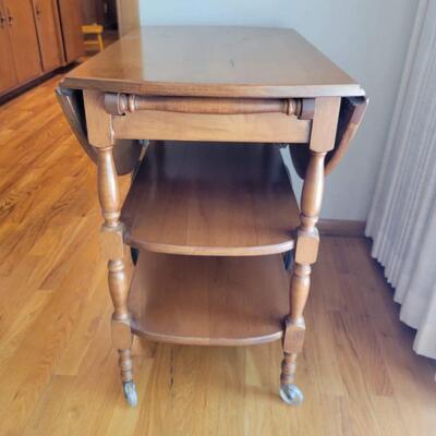 BEAUTIFUL WOOD VINTAGE TEA CART