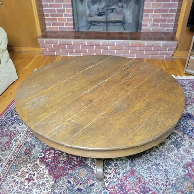 ANTIQUE SOLID WOOD COFFEE STYLE TABLE