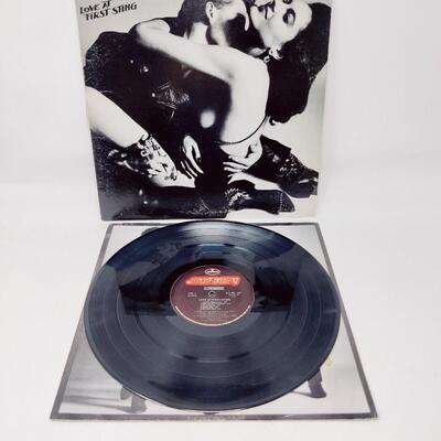 SCORPIONS LOVE AT FIRST STING LP VINYL RECORD