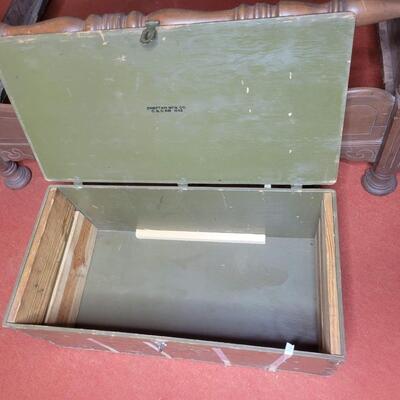 VINTAGE WOOD FORT RILEY ARM TRUNK