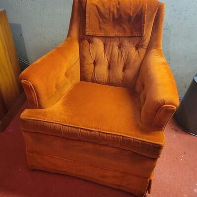 HARMONY HOUSE SEARS VINTAGE ORANGE CHAIR