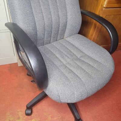 MDI EXECUTIVE COMFY ADJUSTABLE OFFICE CHAIR