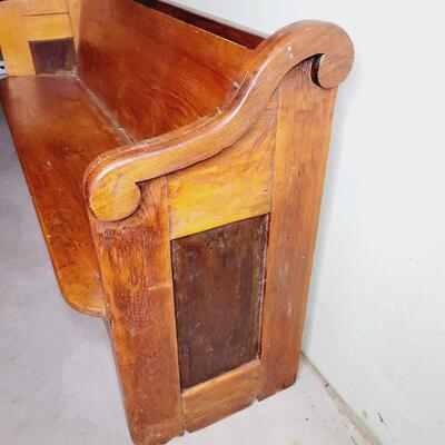 ANTIQUE WOODEN PEW