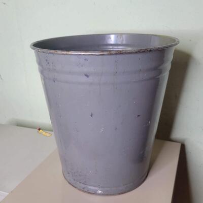 VINTAGE US GALVANIZED GOVERNMENTAL TRASH CAN