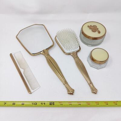BEAUTIFUL VINTAGE DRESSER VANITY SET