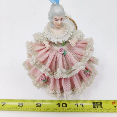 VINTAGE PORCELAIN LACE LADY DRESDEN FIGURINE MADE IN GERMANY