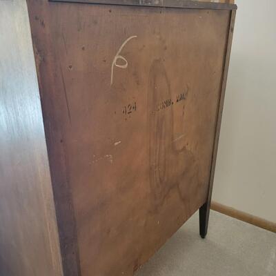 BEAUTIFUL ANTIQUE 1930S CHEST OF DRAWERS