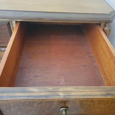 BEAUTIFUL ANTIQUE 1930S CHEST OF DRAWERS