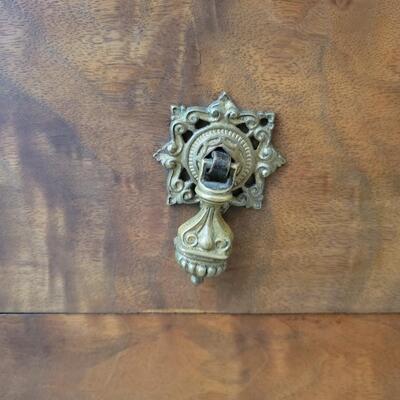 BEAUTIFUL ANTIQUE 1930S CHEST OF DRAWERS