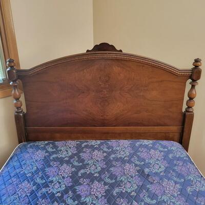 BEAUTIFUL ANTIQUE BEDFRAME W/ SPECIALTY SIZE MATTRESS SET MADE IN TOPEKA