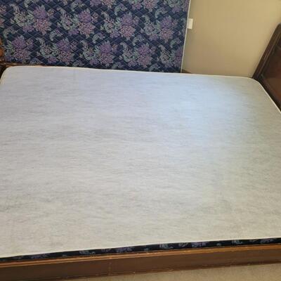 BEAUTIFUL ANTIQUE BEDFRAME W/ SPECIALTY SIZE MATTRESS SET MADE IN TOPEKA