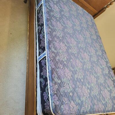 BEAUTIFUL ANTIQUE BEDFRAME W/ SPECIALTY SIZE MATTRESS SET MADE IN TOPEKA