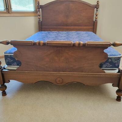 BEAUTIFUL ANTIQUE BEDFRAME W/ SPECIALTY SIZE MATTRESS SET MADE IN TOPEKA