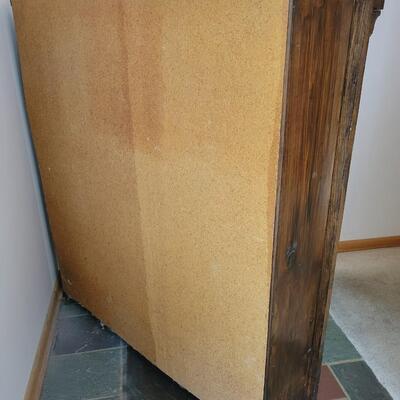 FANTASTIC GLASS FRONT DESIGNED SHELF