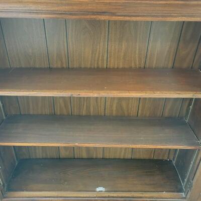 FANTASTIC GLASS FRONT DESIGNED SHELF
