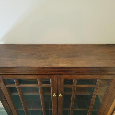 FANTASTIC GLASS FRONT DESIGNED SHELF