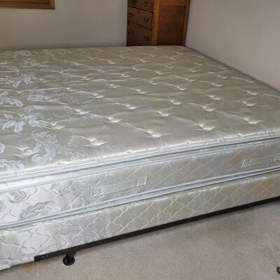 LADY AMERICANA ELEGANCE PILLOW TOP KING SIZE MATTRESS SET WITH METAL FRAME