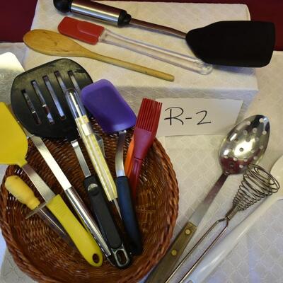 Kitchen Utensil Lot