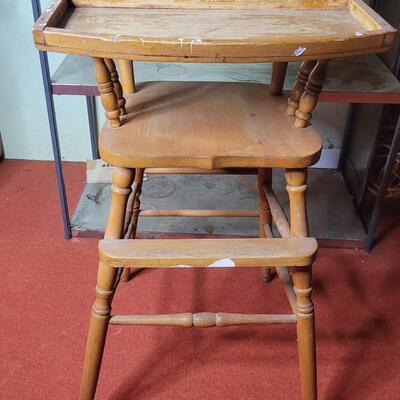 WOODEN ANTIQUE HIGH CHAIR