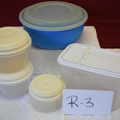 Rubbermaid Container Lot