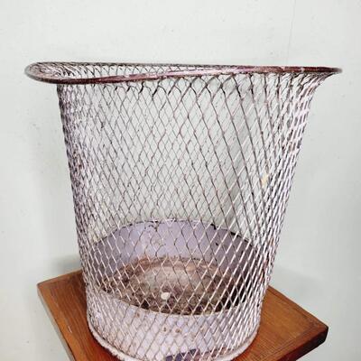 MID-CENTURY METAL MESH TRASH CAN