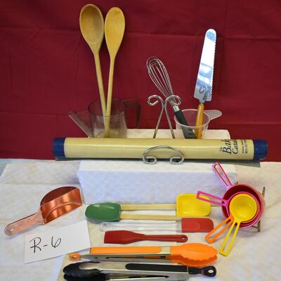Kitchen Utensil Lot
