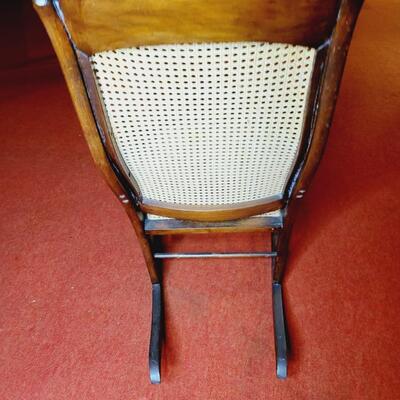 VINTAGE CAIN ROCKING CHAIR