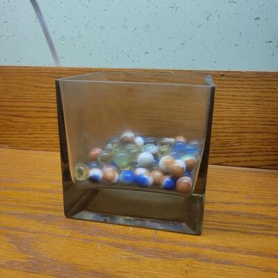 SQUARE VASE WITH MARBLES