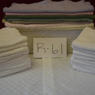 Bath Linens Lot